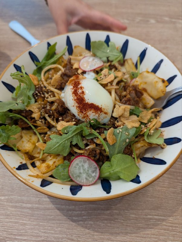 趁着BC Day长周末去了趟BC首府，天气好，景色美，生活慢悠悠，真是非常令人放松！最大的惊喜是Sidney小镇和Langford的一个日式小餐馆