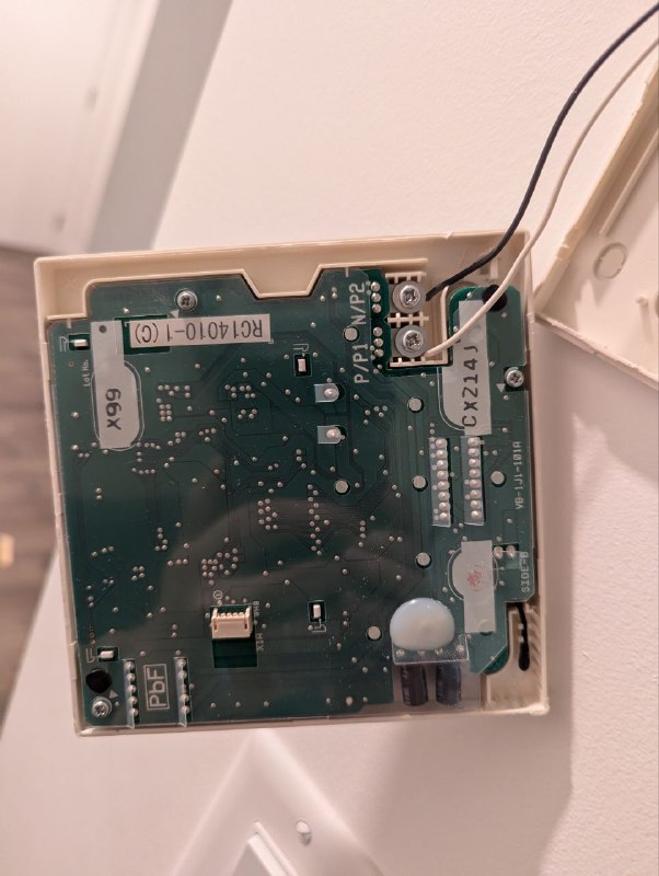 买了nest后才发现家里的空调控制器并不是北美的标准😵‍💫买了nest后才发现家里的空调控制器并不是北美的标准😵‍💫